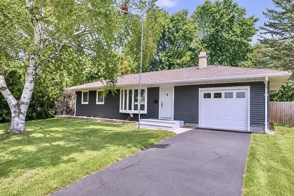 1605 Townline Avenue, Beloit
