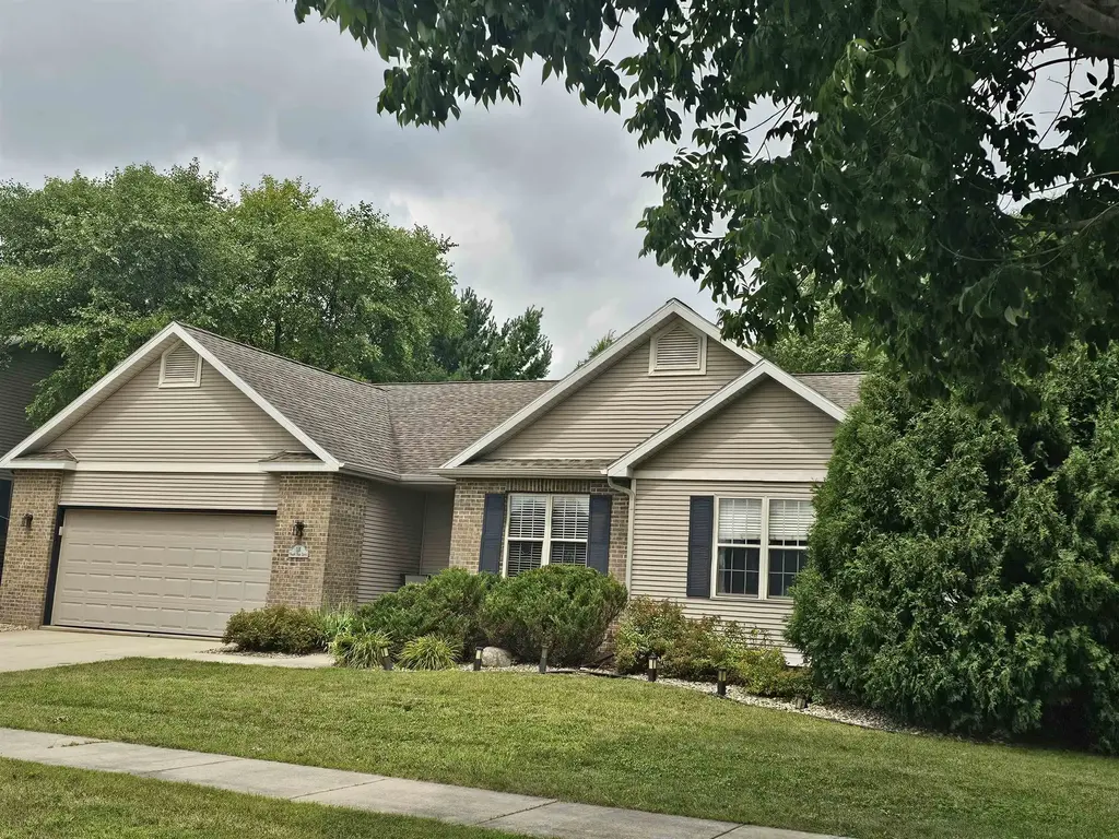 916 Forest View Drive, Verona