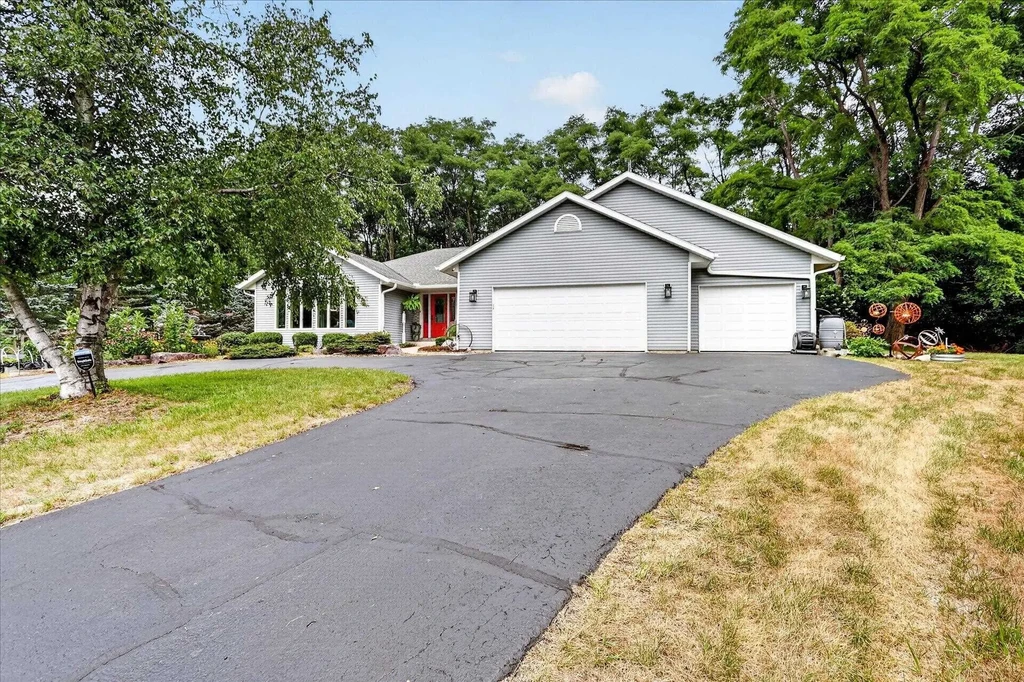 5738 S Splendor Valley Drive, Janesville