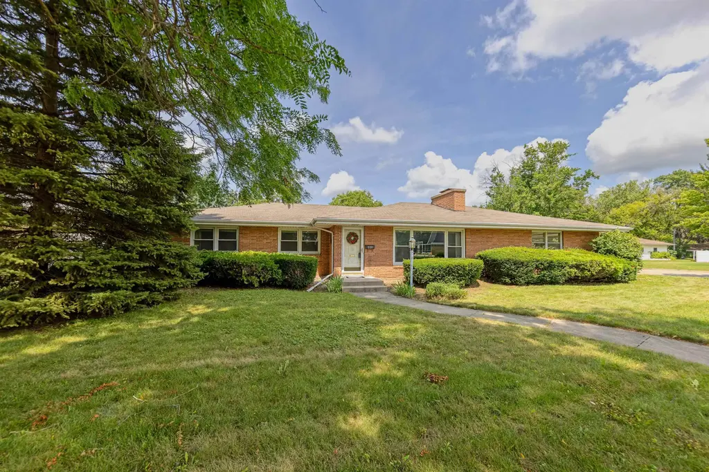 2131 Mt Zion Avenue, Janesville