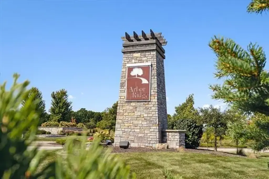 2863 Arbor Ridge Way, Janesville