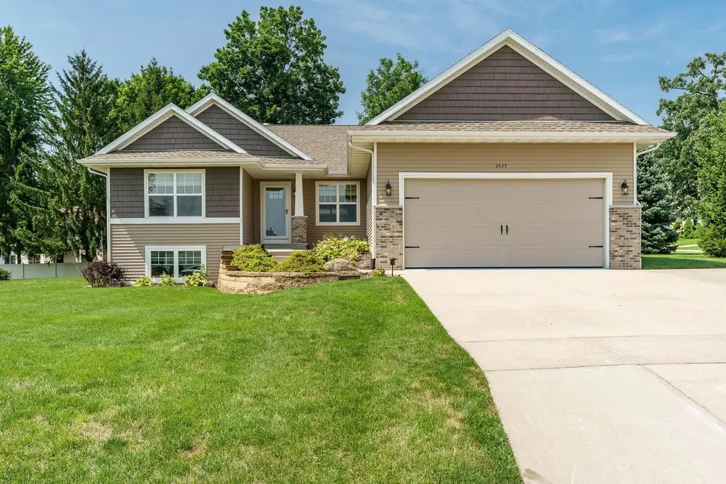 3425 Widgeon Drive, Janesville