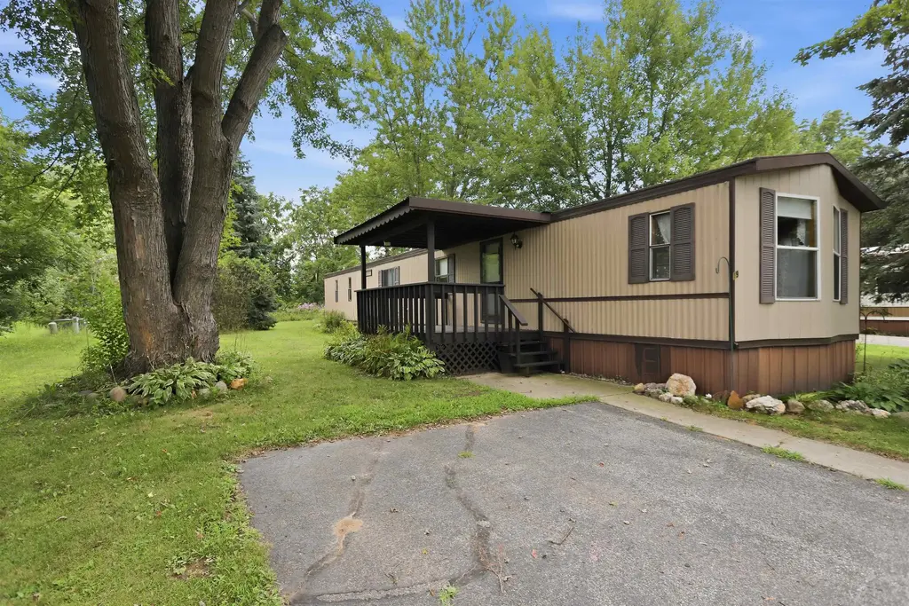 ## 19 - 510 Lincoln Street, Mauston