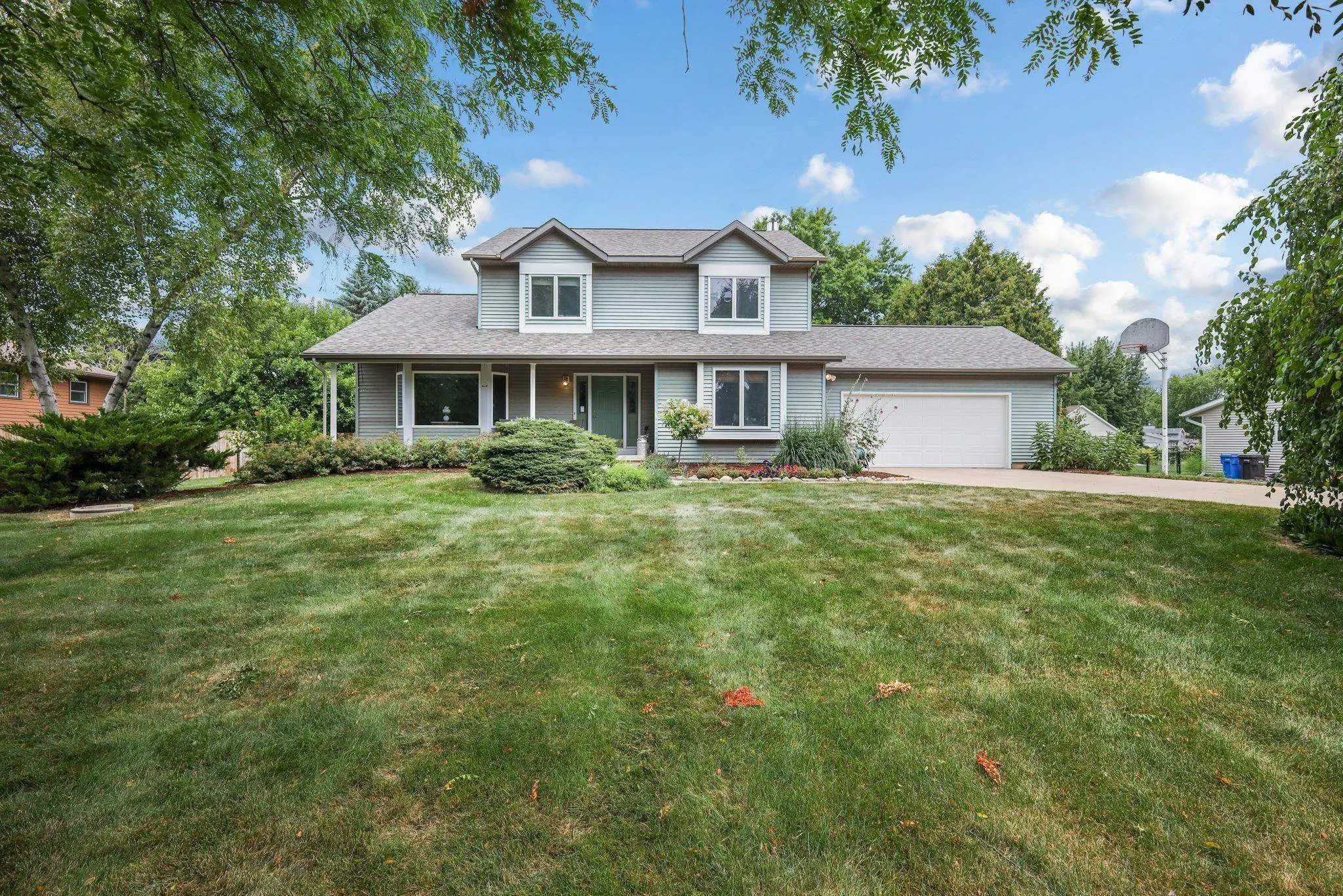 Photo of Listing #2030049