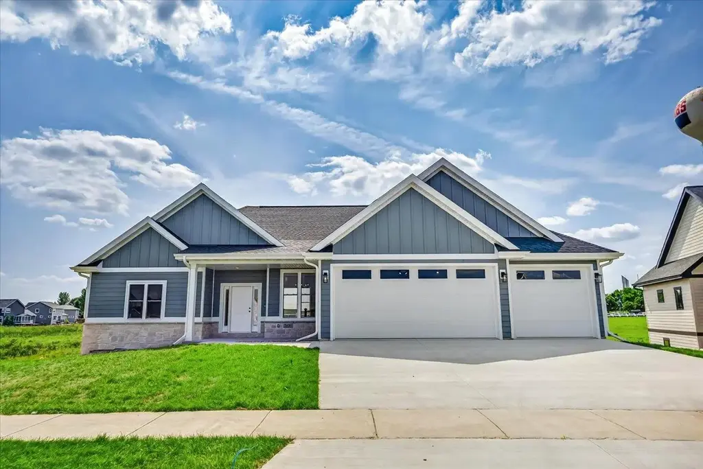 7691 Stonecrop Way, DeForest