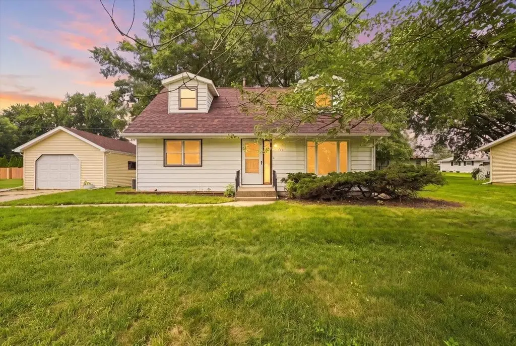 221 Mccormick Street, Belleville
