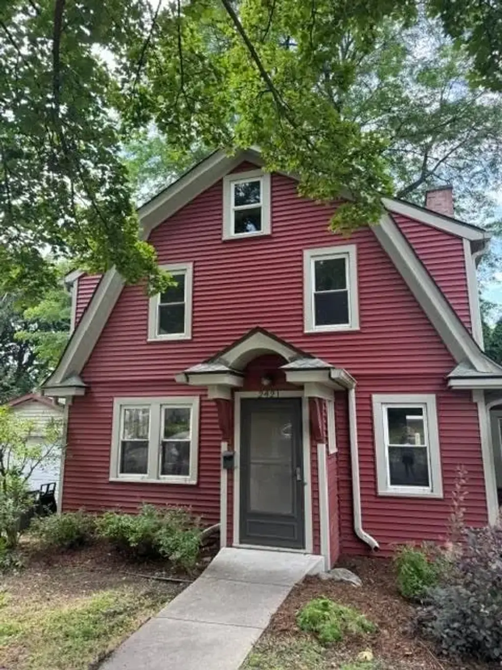 2421 Gregory Street, Madison