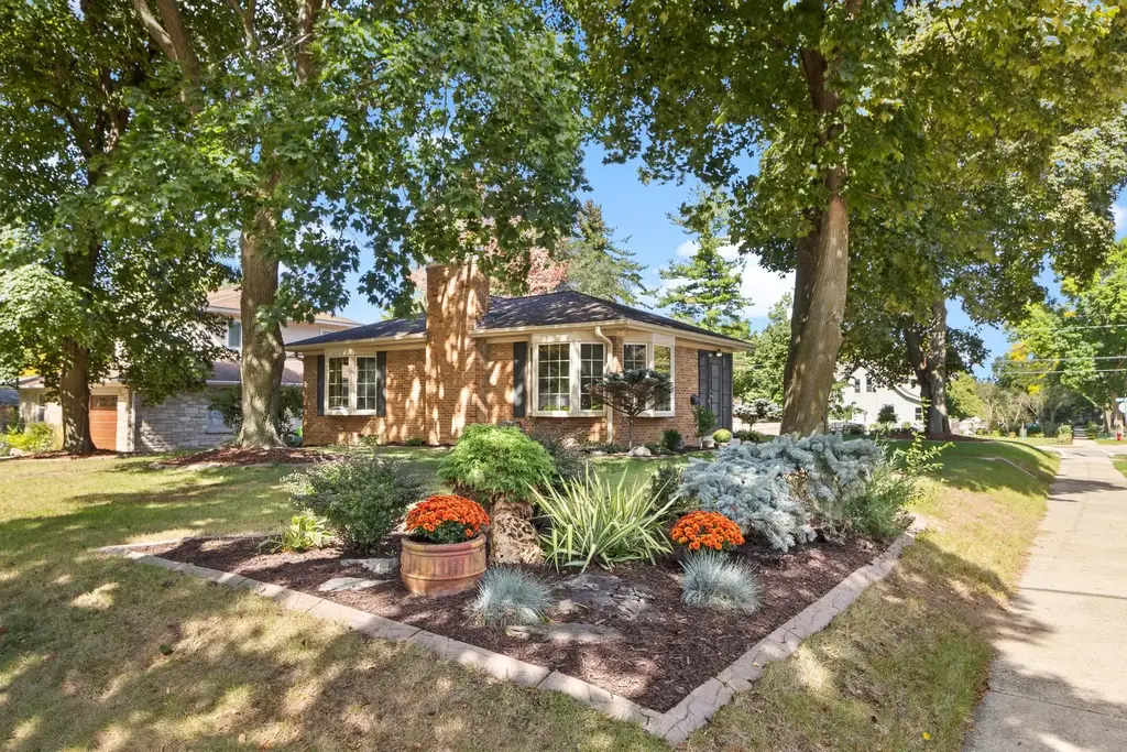 402 S Owen Drive, Madison