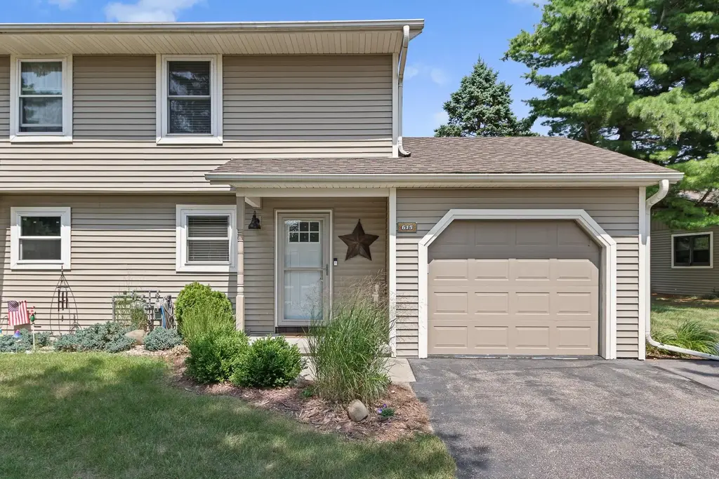 615 Saddle Ridge, Pacific