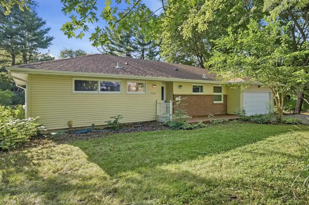 402 E Dean Avenue, Madison