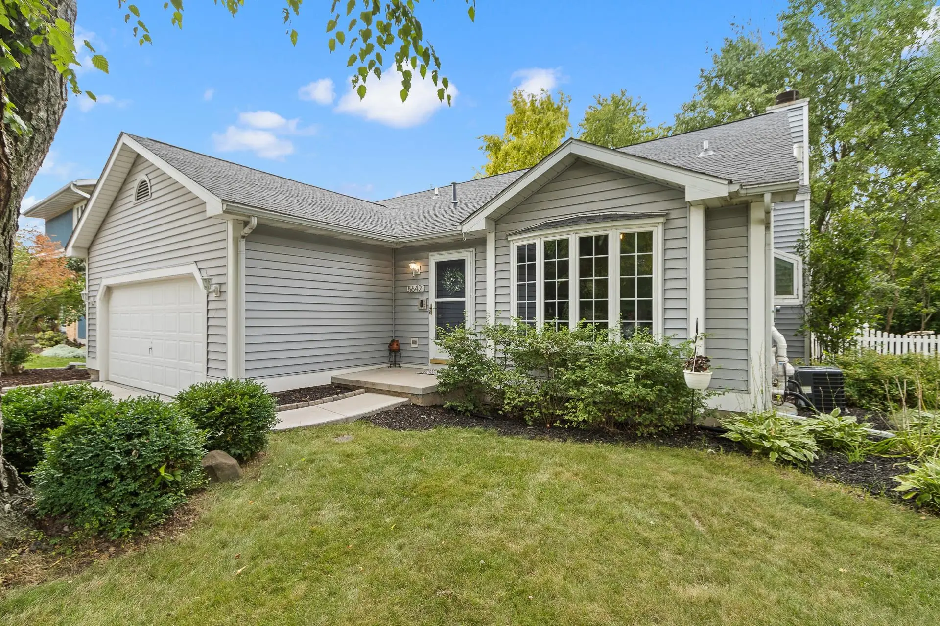Photo of Listing #2030214