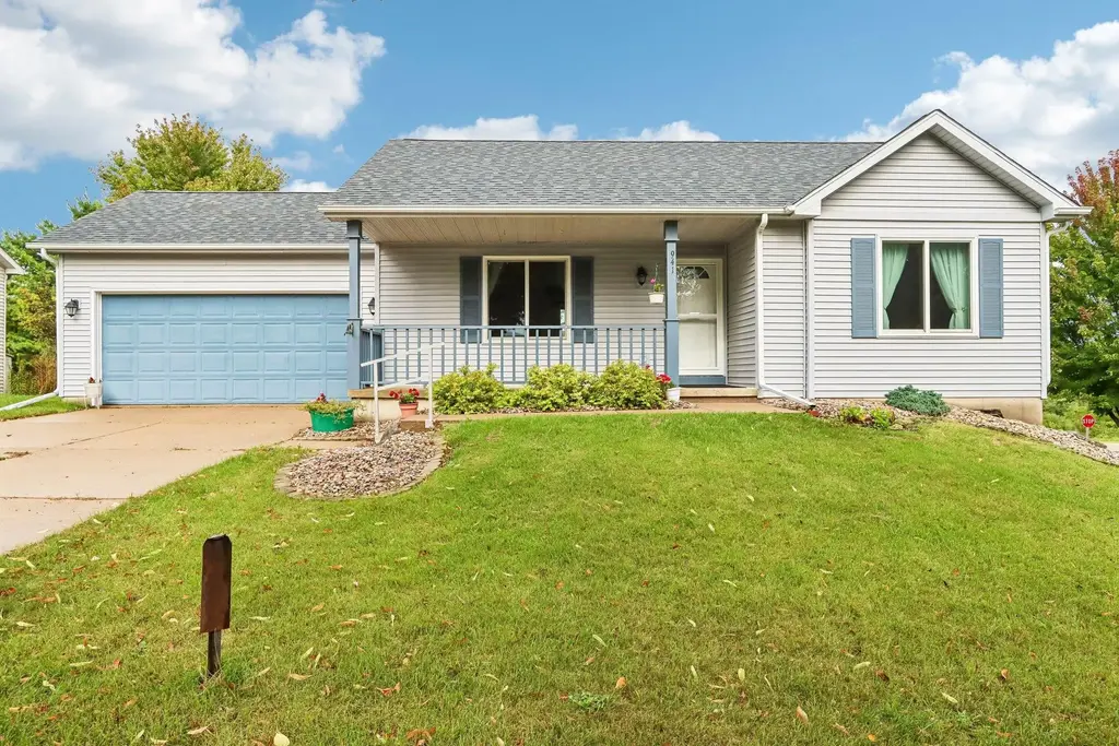 941 Vista Ridge Drive, Mount Horeb