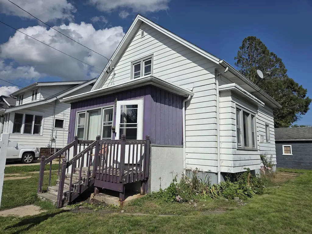 311 S Monroe Street, Watertown