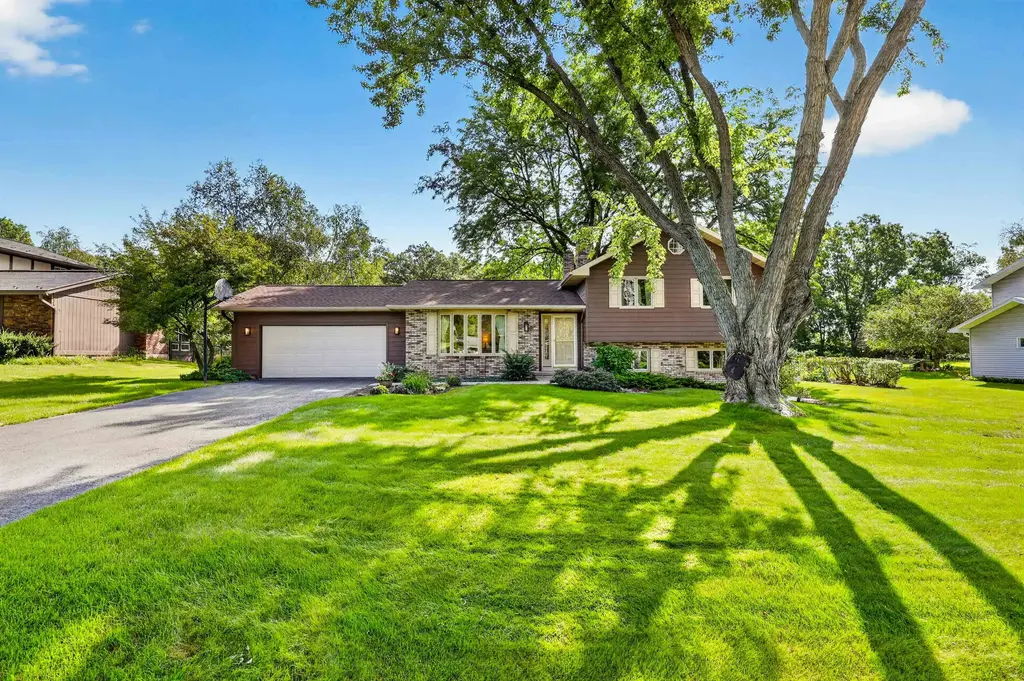 4346 Damascus Trail, Cottage Grove