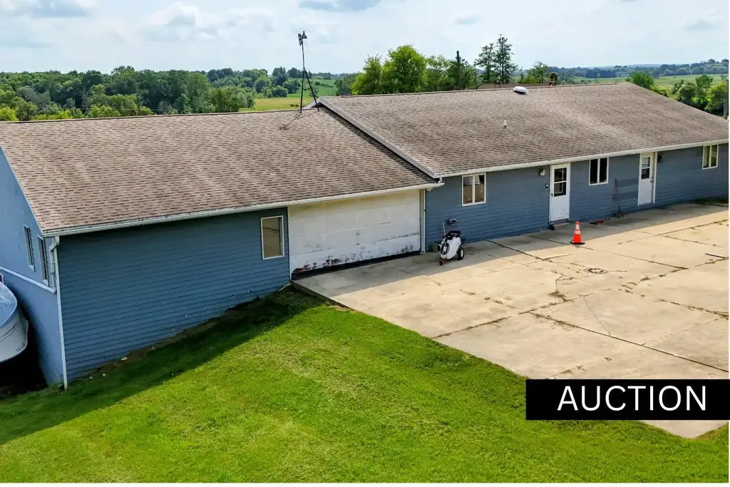 W2584 Oaklawn Road, Rubicon
