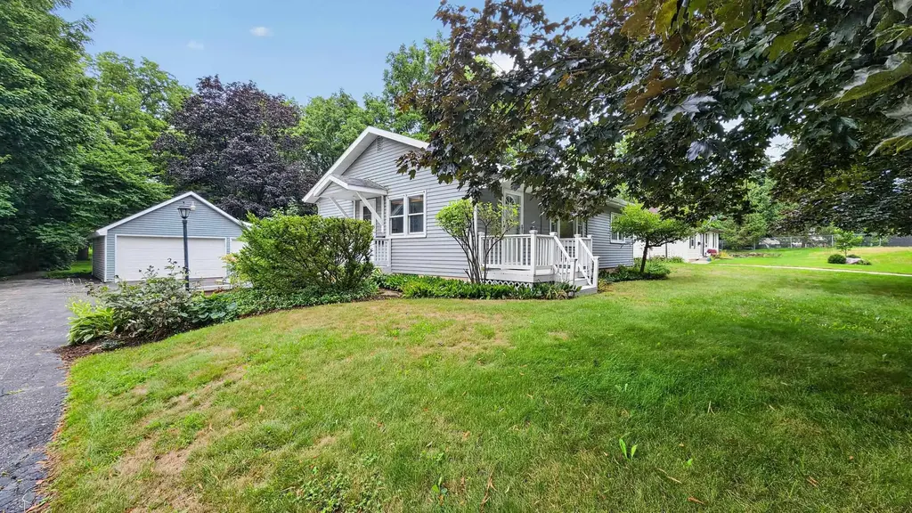 443 S Main Street, Verona