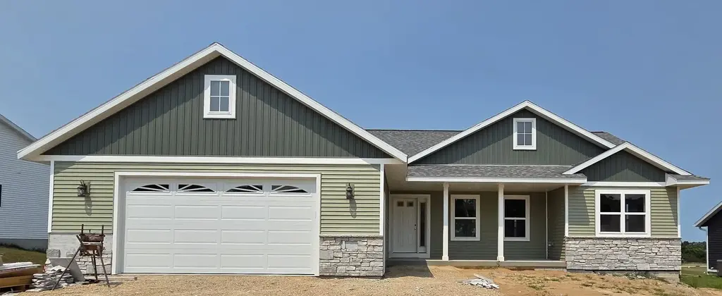 433 Gunderson Drive, Portage