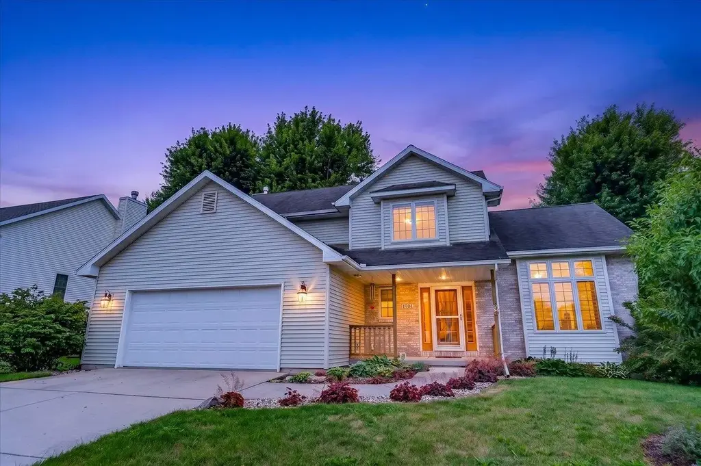 1901 Meadow Drive, Stoughton