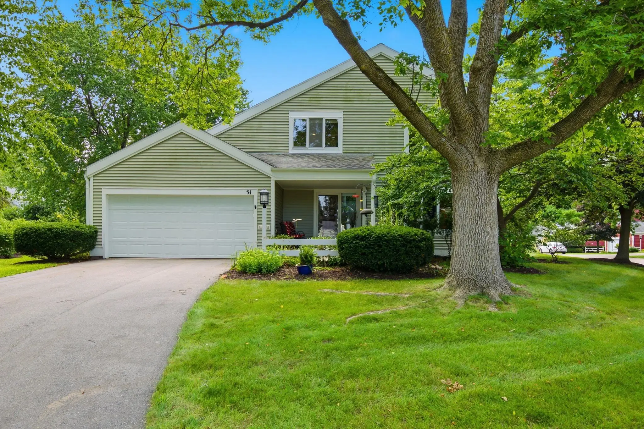 Photo of Listing #2030372