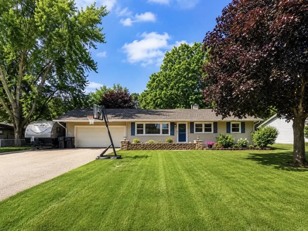 2015 Murphy Woods Road, Beloit