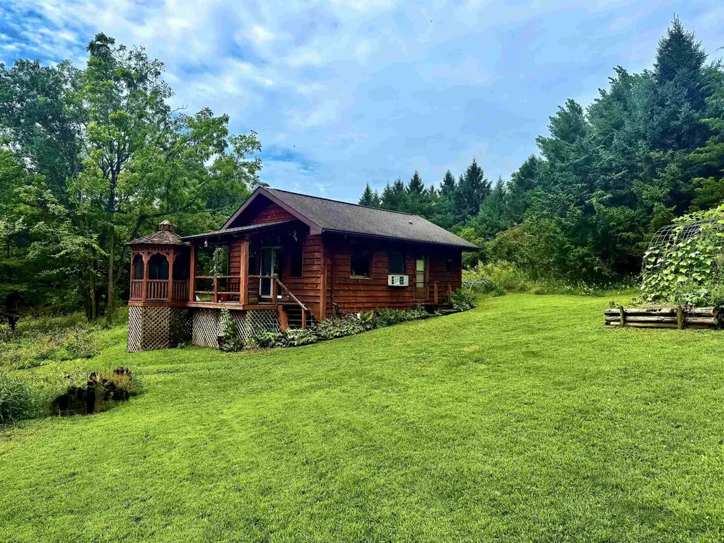 20610 Deer Island View Road, Seneca