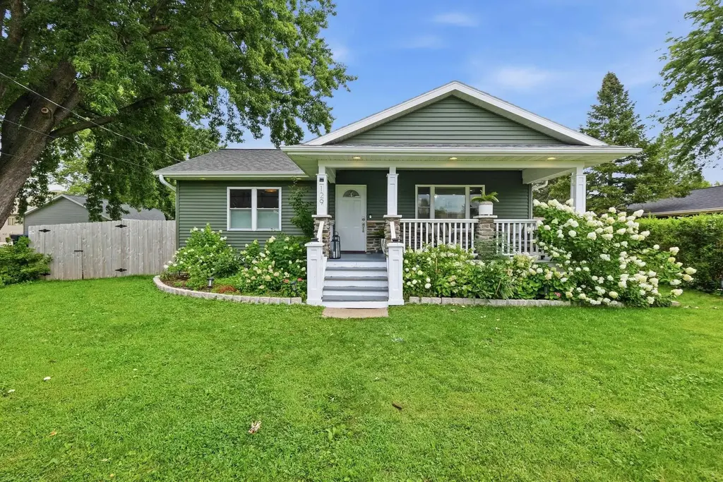 129 Howard Street, Marshall
