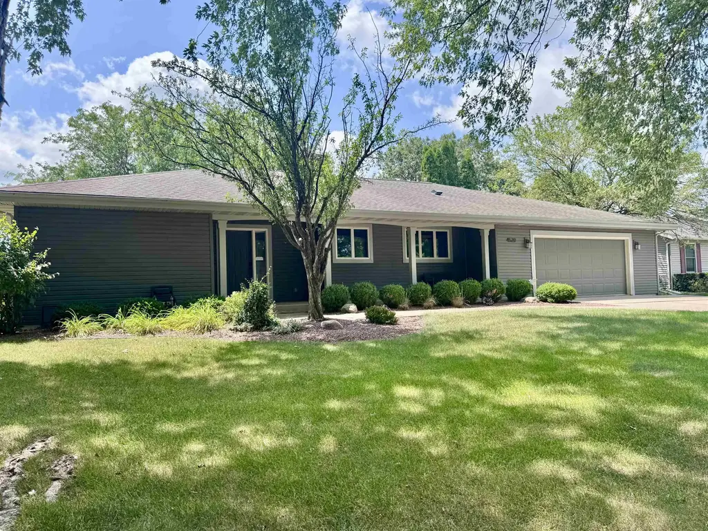 4520 Hearthridge Drive, Janesville