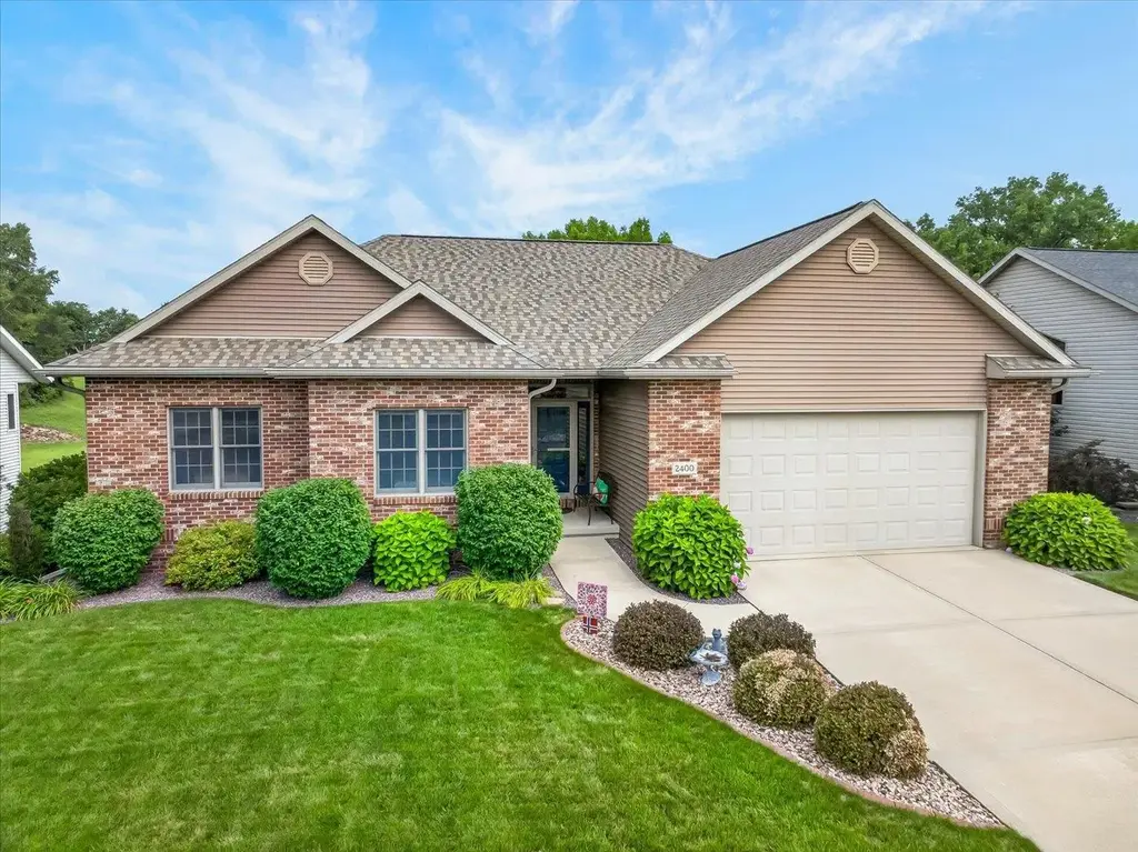 2400 Stone Crest Road, Stoughton