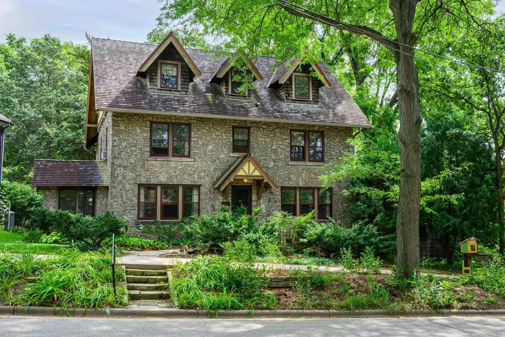 109 N Roby Road, Madison