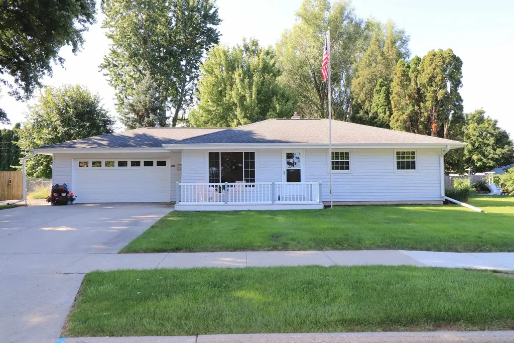 1325 Nicolet Street, Janesville