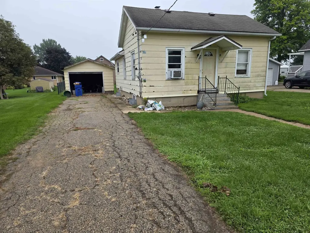 116 Waupun Street, Friesland