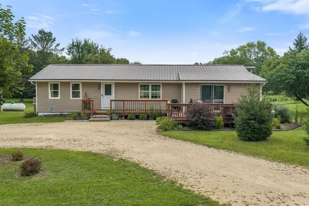 S2592 Schepp Road, Fairfield