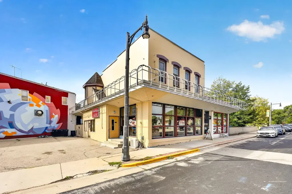 120 E Main Street, Sun Prairie