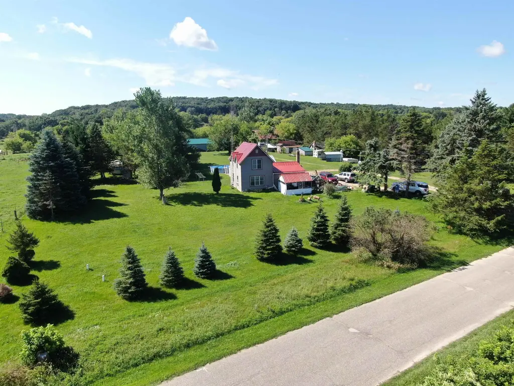 N1468 16th Road, Buffalo