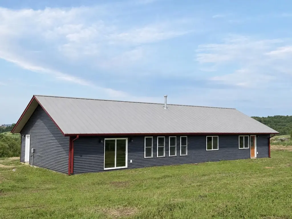 W10864 Santas Loop Road, Wonewoc