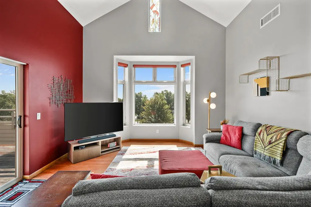 #431 - 301 Harbour Town Drive, Madison