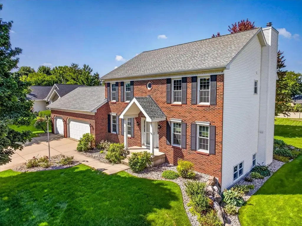 858 Chalfont Drive, Sun Prairie