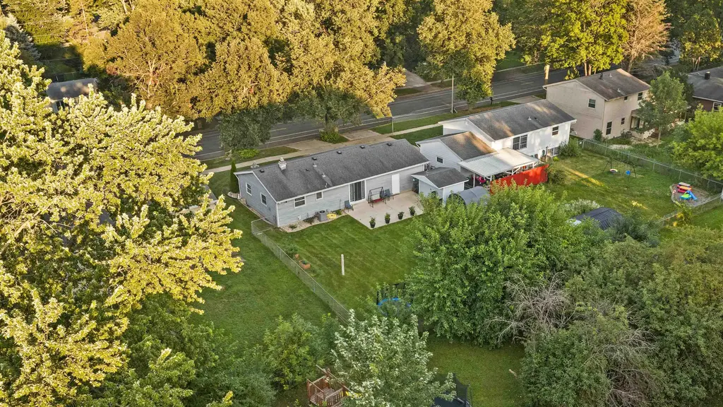 2014 Prairie Road, Madison