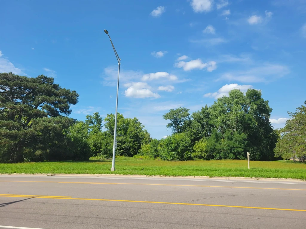 2407 W Court Street, Janesville