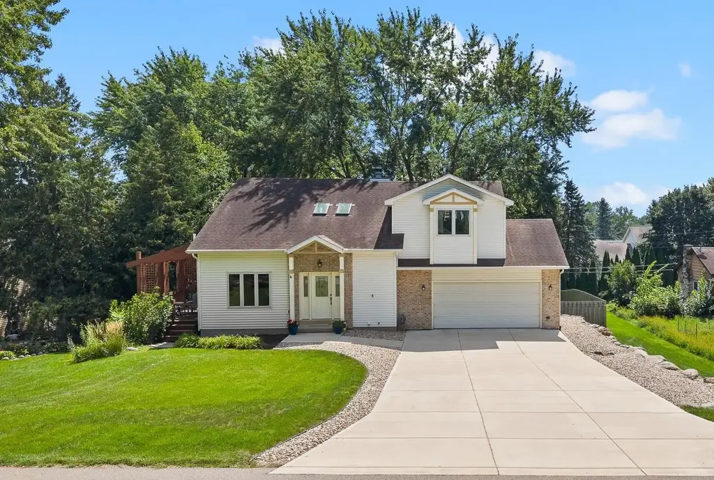 5591 Huntingwood Way, Westport