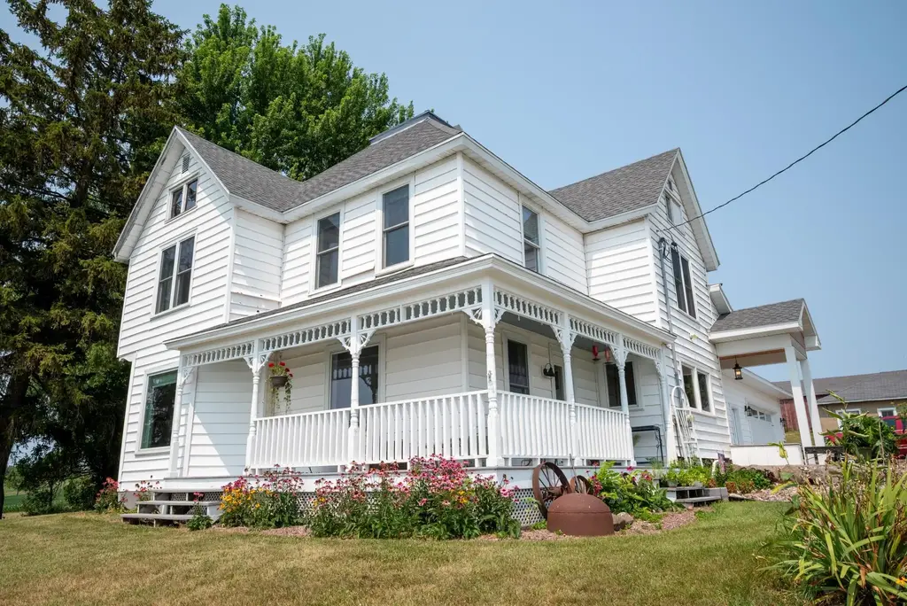 W8818 Meek Road, Arlington