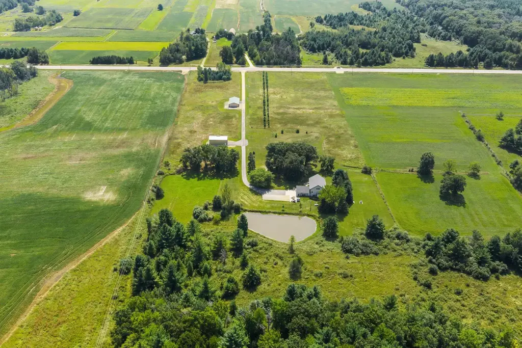 28720 County Highway Et, Byron