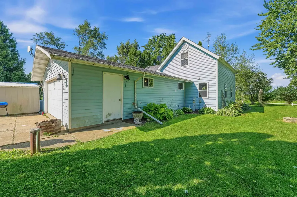N1094 Pleasant Drive, Mackford