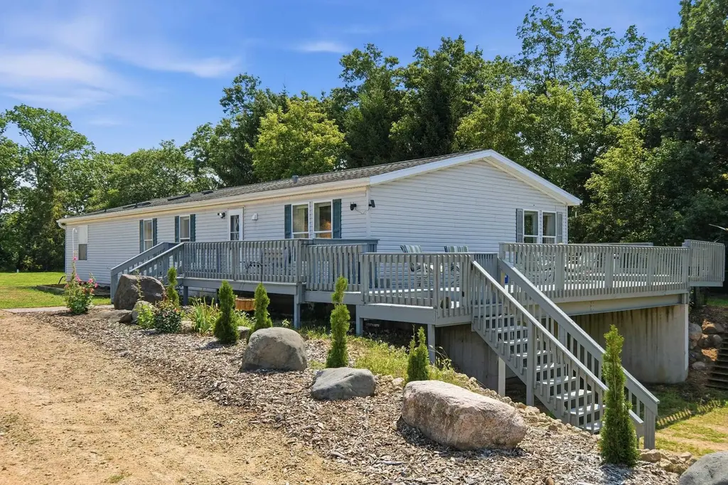 W4678 County Road C, Packwaukee