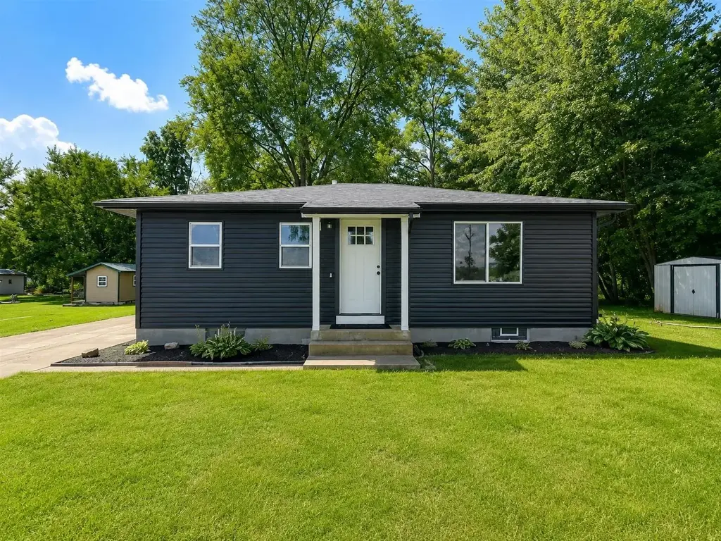 991 Highway 14, Rutland