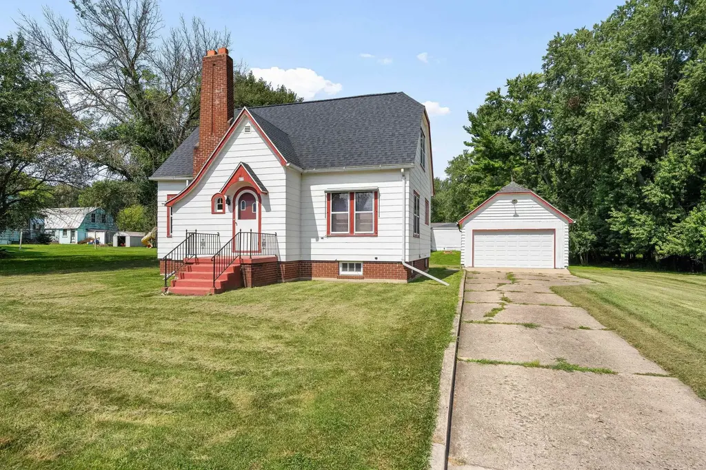 457 W John Street, Markesan