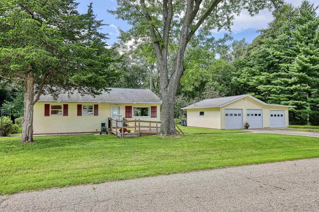 2012 S Terry Court, Beloit