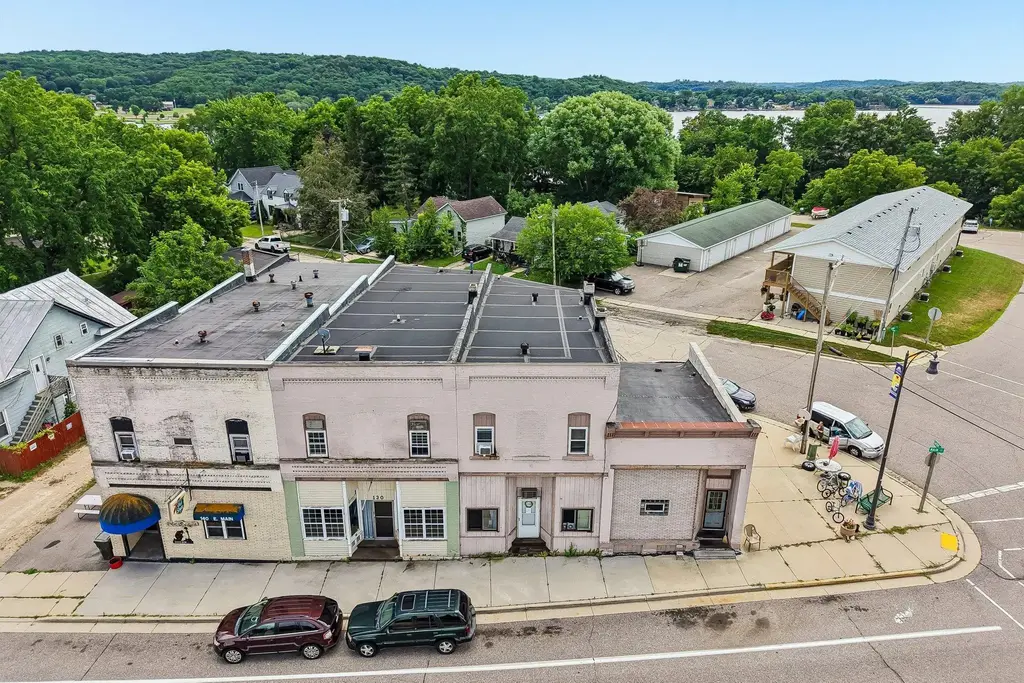 110-120 E Main Street, Merrimac