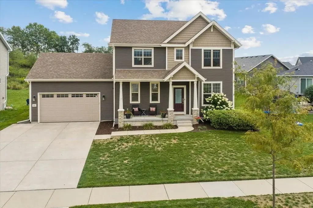 5477 N Peninsula Way, McFarland