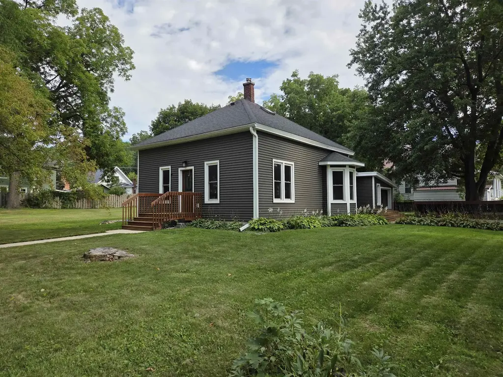 515 E Kinder Street, Richland Center